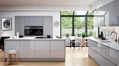custom kitchen remodel project in Burlington Ontario